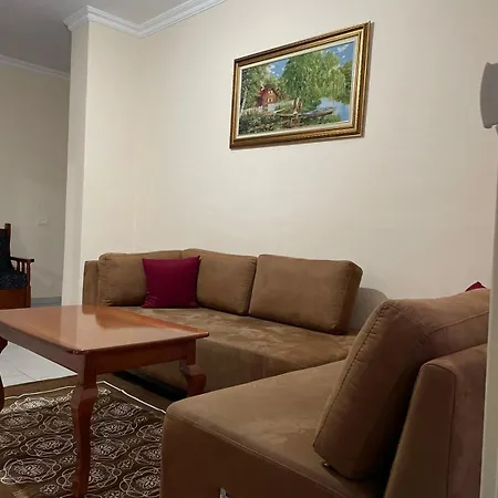 Comfy Ria's Golem (Tirana)